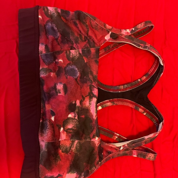 Lululemon Splendour Bra Size 6 - Picture 6 of 8